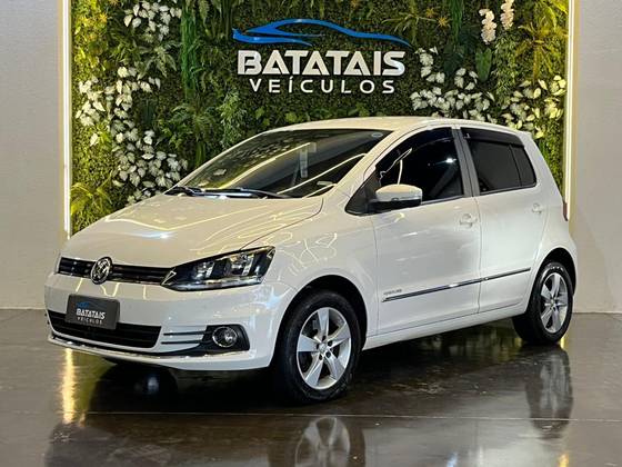 VOLKSWAGEN FOX 1.6 MSI HIGHLINE 16V FLEX 4P MANUAL VOLKSWAGEN FOX 1.6 MSI HIGHLINE 16V FLEX 4P MANUAL